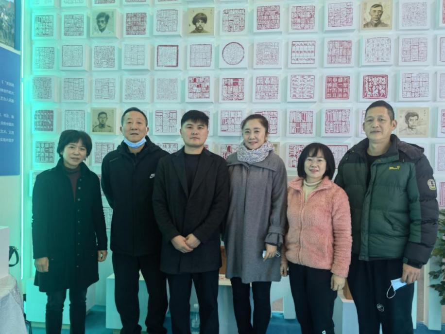 a553fb7406a5145d49ba180a263c5bc